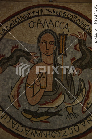 【ヨルダン】マダバ、洗礼者聖ヨハネ教会内のモザイク画 68624191