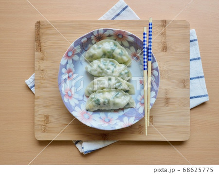 餃子 食べ物 フード 68625775