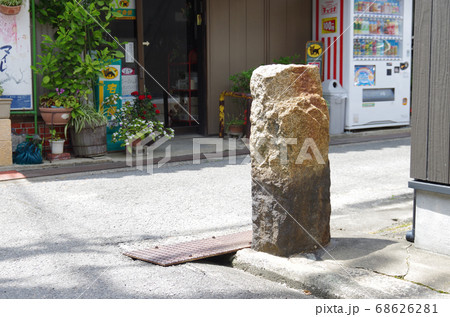 熊野古道の道しるべの景色 68626281