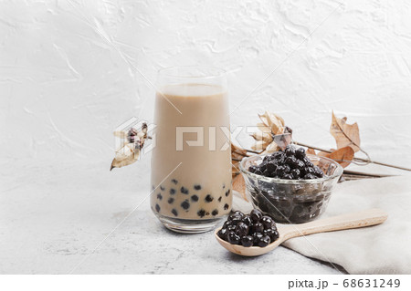 Cold tea with milk delicious beverage drinking products tapioca 059 Cold tea with milk delicious beverage drinking products tapioca 059 68631249