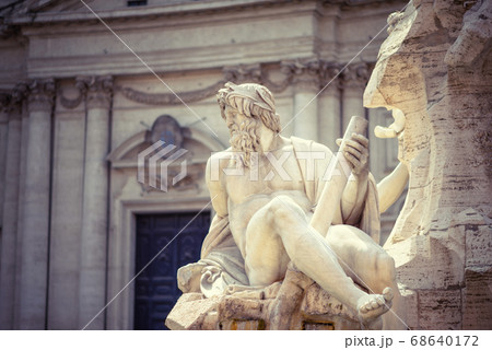 Statue of Zeus in Fountain, Piazza Navona, Rome, 68640172