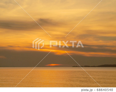 sunrise in the sea sunrise in the sea 68640540