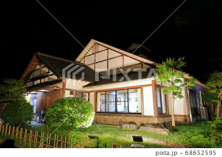 【兵庫県】城崎温泉の夜景(鴻の湯) 【兵庫県】城崎温泉の夜景(鴻の湯) 68652595