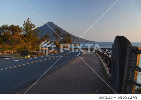 瀬平橋・国道226号から望む開聞岳 瀬平橋・国道226号から望む開聞岳 68653248