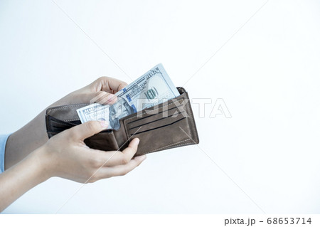 women person hands open the wallet and take purse dollar note out of 68653714