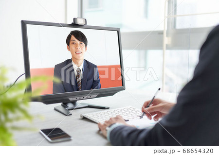 オンライン面接　オンライン会議　イメージ 68654320
