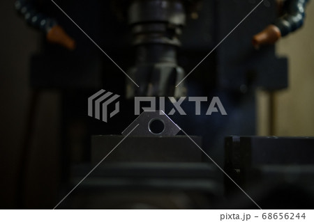 マシニングセンターでフルバック加工 68656244