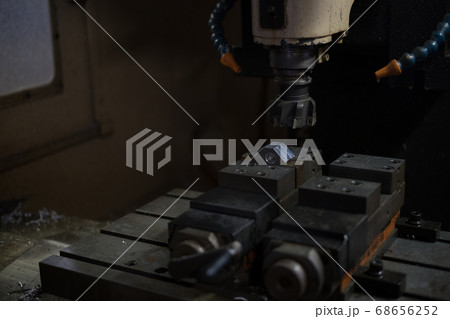 マシニングセンターでフルバック加工 68656252