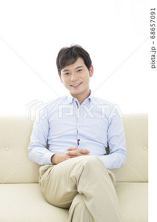 笑顔の男性 68657091