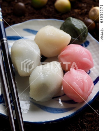 どんぐり ソンピョン 餅 68659571