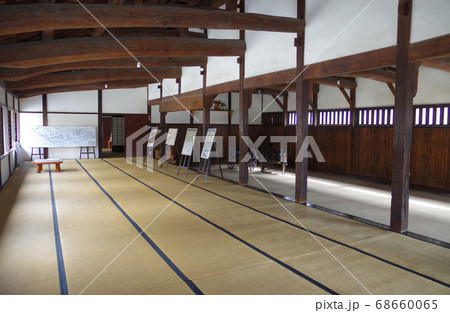 萩市旧藩校明倫館の剣術道場の景色 萩市旧藩校明倫館の剣術道場の景色 68660065