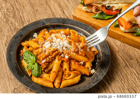 イタリア料理 ペンネ ボロネーゼ Italian pasta Penne Bolognese イタリア料理 ペンネ ボロネーゼ Italian pasta Penne Bolognese 68660337