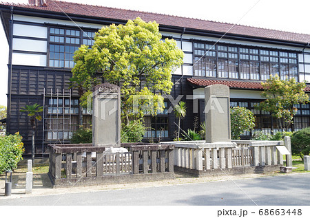 萩市明倫学舎の記念碑の景色 68663448