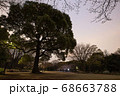 夜の公園 68663788