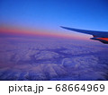 上空から望むシベリアの朝焼け 68664969