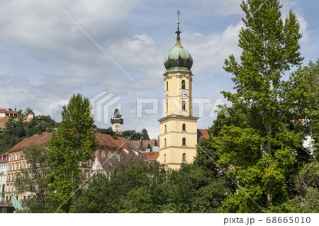 A panoramic view of Graz A panoramic view of Graz 68665010