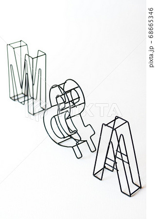 M&Aワイヤー文字 68665346