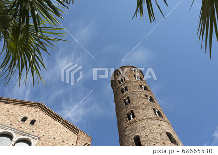 Basilica of Sant'Apollinare Nuovo in Ravenna. Basilica of Sant'Apollinare Nuovo in Ravenna. 68665630