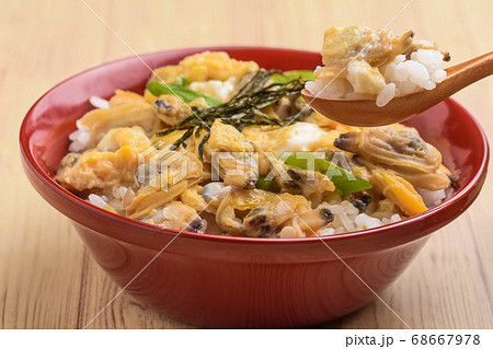 アサリの玉子とじ丼 アサリの玉子とじ丼 68667978