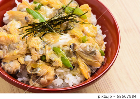 アサリの玉子とじ丼 68667984