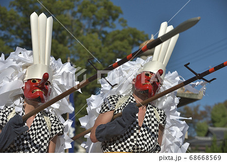 赤穂八幡宮の秋祭り 鑓を持ったハナダカ 赤穂八幡宮の秋祭り 鑓を持ったハナダカ 68668569