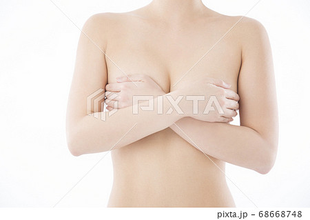 女性のバスト 女性のバスト 68668748