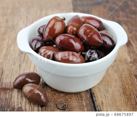 olive olive 68675897