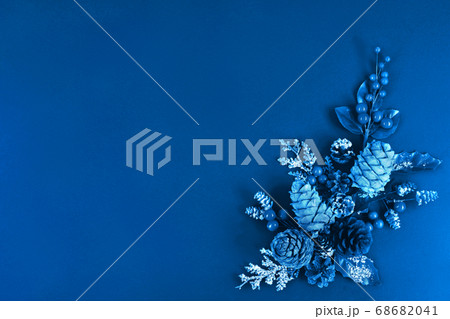 Christmas decorations in the trendy classic blue color of the year. 68682041
