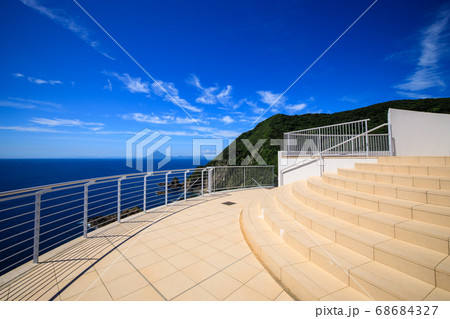 【鹿児島県 佐多岬】 佐多岬展望所からの開聞岳方向 68684327