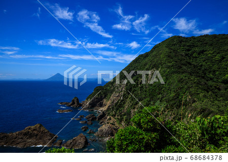 【鹿児島県 佐多岬】 佐多岬展望台から開聞岳 68684378