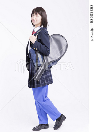 女子高生　テニス　ミニスカ　女子高生ローファー　ウェア　女子高校生　部活着 JK テニス部の女子高校生の写真素材 [68685868] - PIXTA