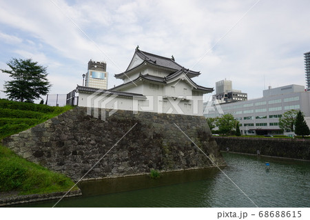 駿府城 坤櫓と濠 駿府城 坤櫓と濠 68688615