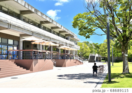 佐賀市 佐賀県立図書館 佐賀市 佐賀県立図書館 68689115