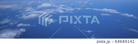 飛行機からの大空の眺め 68689142
