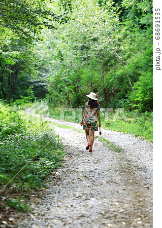 女性 女 女の子 68691535