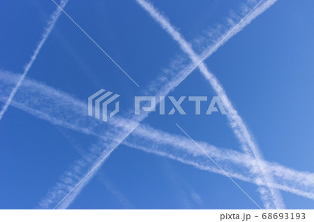 青空と白い雲 青空と白い雲 68693193