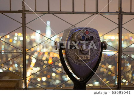 エンパイヤステートビルの望遠鏡 68695041