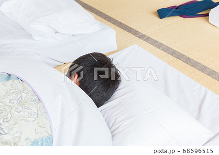 朝寝坊の子供 68696515