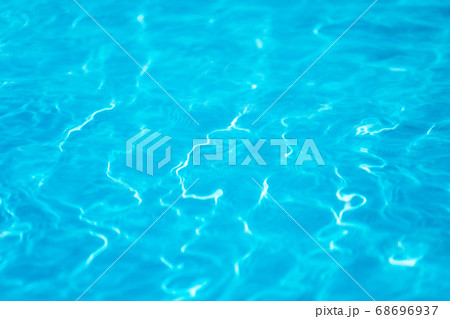 夏色　プール　水色 68696937