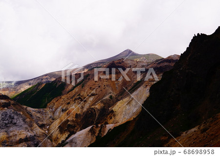 十勝岳温泉コース D尾根から見える十勝岳 十勝岳温泉コース D尾根から見える十勝岳 68698958