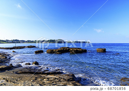 コロナ渦で閑散としたプライベートビーチ湘南三戸浜の夏休み 68701856