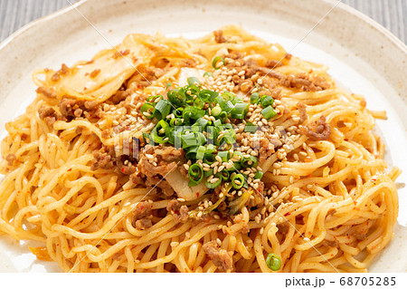 キムチ肉そぼろ焼きそば。 キムチ肉そぼろ焼きそば。 68705285