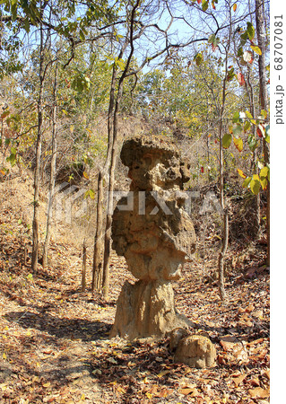 Soil erosion from water flow Soil erosion from water flow 68707081