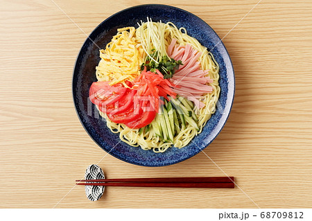 冷やし中華 68709812