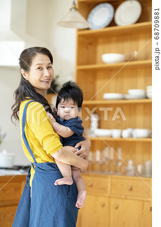 派遣保育士イメージ 派遣保育士イメージ 68709881