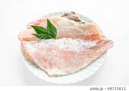 赤魚の粕漬け 68715612