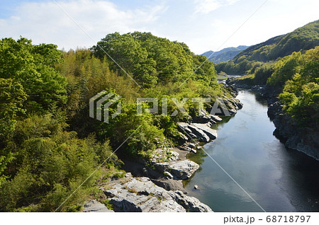 荒川の中流域（白鳥橋／埼玉県秩父郡長瀞町） 68718797