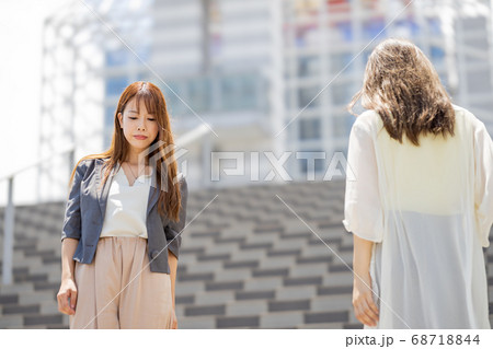 昼休みのひと時 68718844