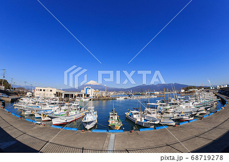 静岡_田子の浦港から見る富士山 静岡_田子の浦港から見る富士山 68719278