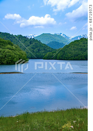 矢木沢ダム　奥利根湖　群馬県みなかみ町　　 68719373